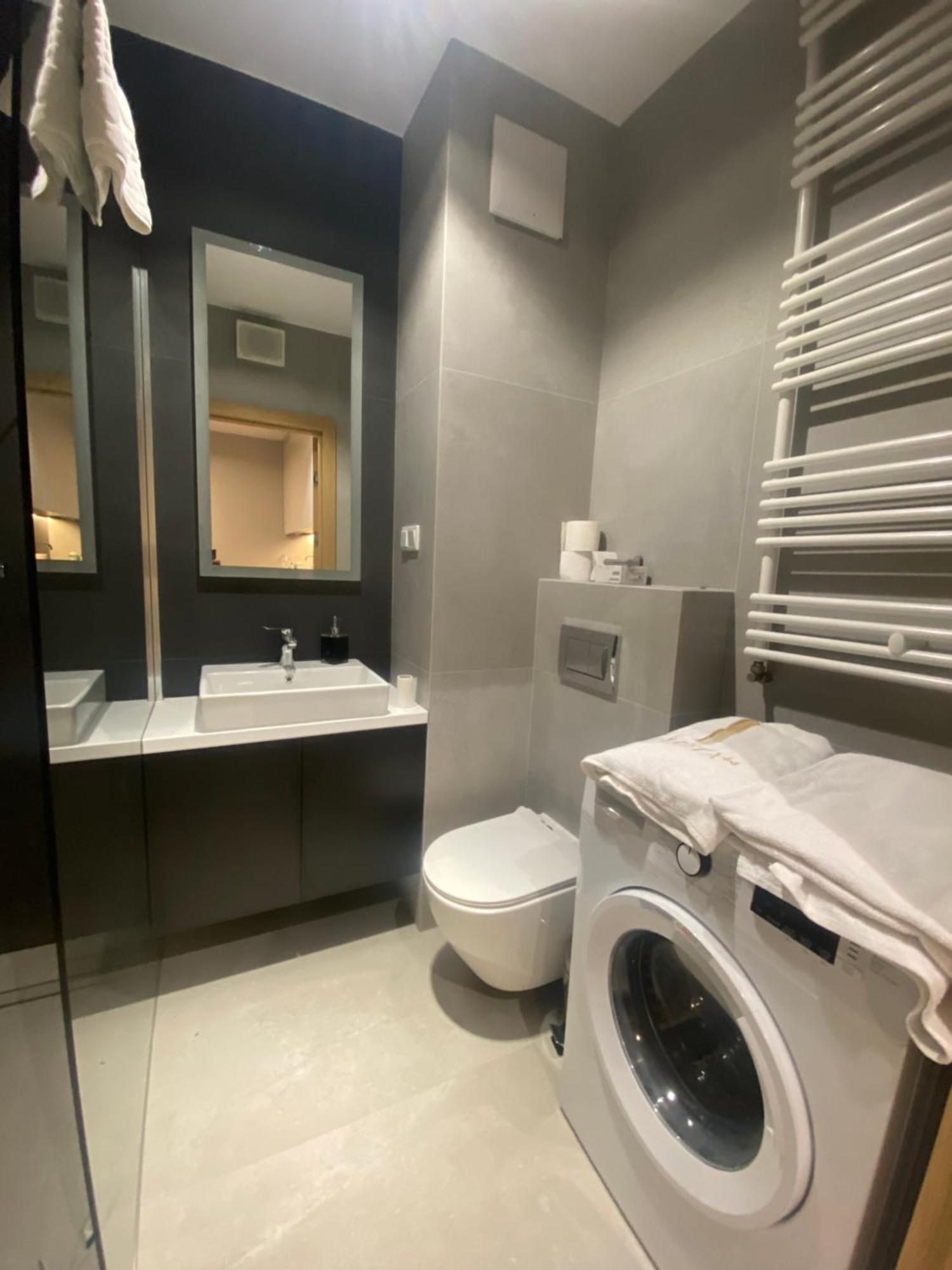 ורשה Wiktoryn 6 Piekne Nowe Apartamenty Z Duzymi Balkonami מראה חיצוני תמונה